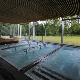 Piscina Dinamica e Canal Fleboterapia e Ducha Magna Caldas de Partovia