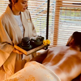 Masaje Shi-Tao con Piedras Volcanicas en Augusta Spa Resort