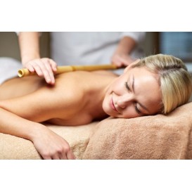 Voucher presente Massagem com canas de bambu em Spa Wellness El Cercado