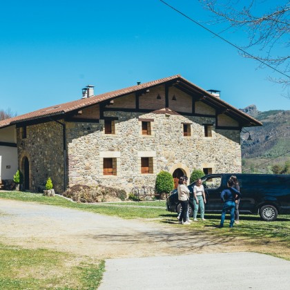 Bon Cadeau Excursion à Sidreria Vasca avec le transport avec Sagardoa Route