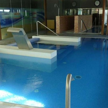Gastronomia & Relax: Escapadinha com jantar e acesso ao spa na natureza Navarre (de 2 noites)