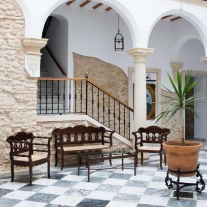 Charming half-board getaway in the centre of Medina Sidonia