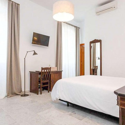 Charming half-board getaway in the centre of Medina Sidonia