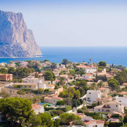 No more worries! Escape to Alicante with full board