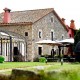 Escapada Romántica: Cena, Spa y Detalles en Mas Tapiolas