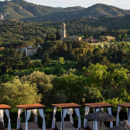 Romantic Getaway: Dinner, Spa and Details at Mas Tapiolas