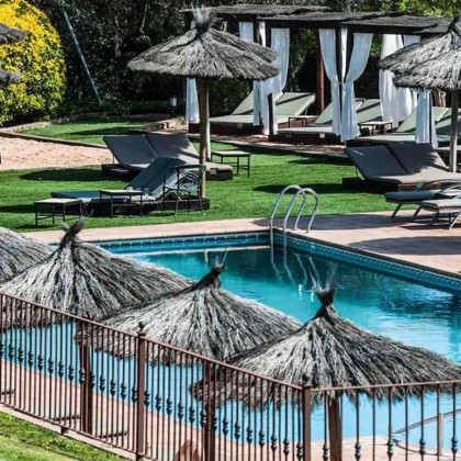 Romantic Getaway: Dinner, Spa and Details at Mas Tapiolas