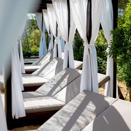Romantic Getaway: Dinner, Spa and Details at Mas Tapiolas
