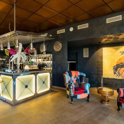 Romantic Getaway: Dinner, Spa and Details at Mas Tapiolas