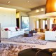 Luxury and romanticism in Suite with Hydromassage Bathtub, Love Box and Champagne