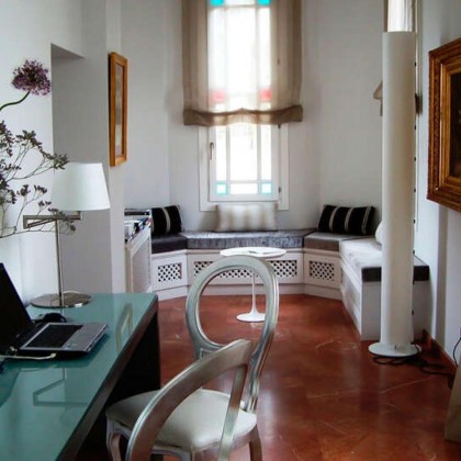 Disconnects in a charming hotel in Puigcerdá