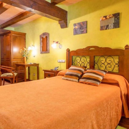Escapada Relax con Spa privado y botella de cava en habitación con hidromasaje