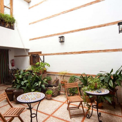 Charming getaway in a 16th century house in the old town of Villanueva de los Infantes.