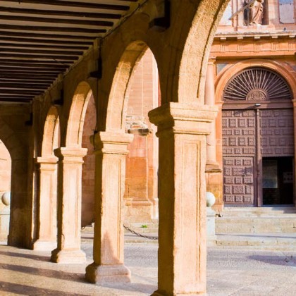 Charming getaway in a 16th century house in the old town of Villanueva de los Infantes.