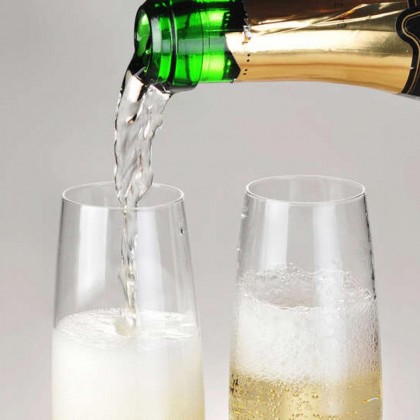 Escapada Romántica con cena y jacuzzi privado en Suite cerca de Antequera