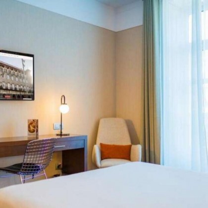 Escapada romántica en Santiago de Compostela con cava, bombones y salida tardía