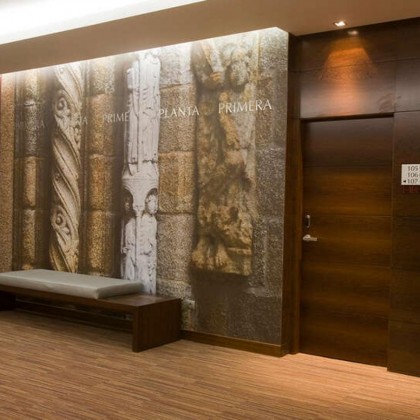 Escapada romántica en Santiago de Compostela con cava, bombones y salida tardía
