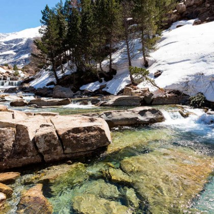 Getaway in flat with Jacuzzi in Ordesa National Park