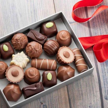 Romantic getaway with cava and chocolates a stone's throw from Toledo Cathedral