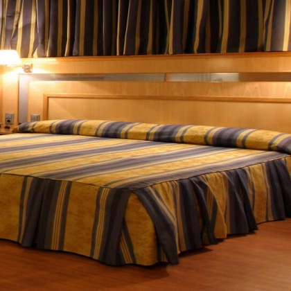 Escapada in love en suite superior con bañera de hidromasaje privada y cava