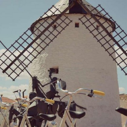 Don Quixote Route: dinner, wine cellar, bottle of cava and orientation Lagunas de Ruidera (from 2 nights)