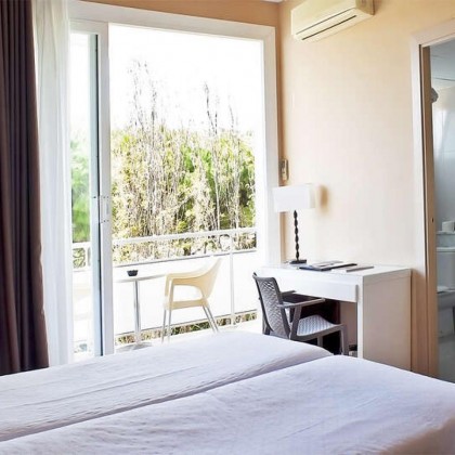 Special for lovers: Romantic getaway in Sitges