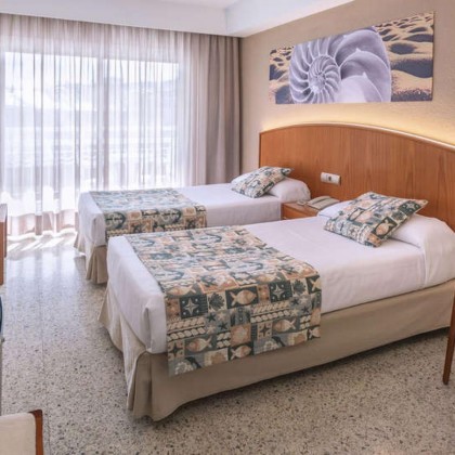 Total relaxation in Lloret de Mar: with full board, access to the spa and more