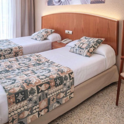 Total relaxation in Lloret de Mar: with full board, access to the spa and more