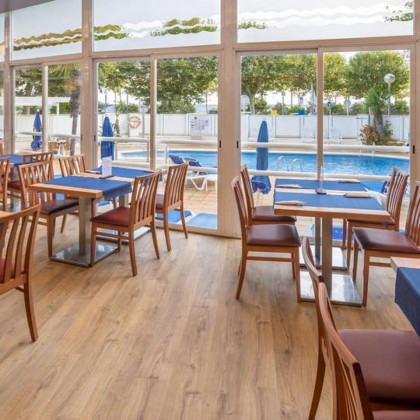 Discover Calella with half board and spa in a beachfront hotel
