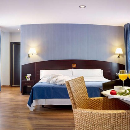 Descubre la preciosa ciudad de Avilés con desayuno incluido