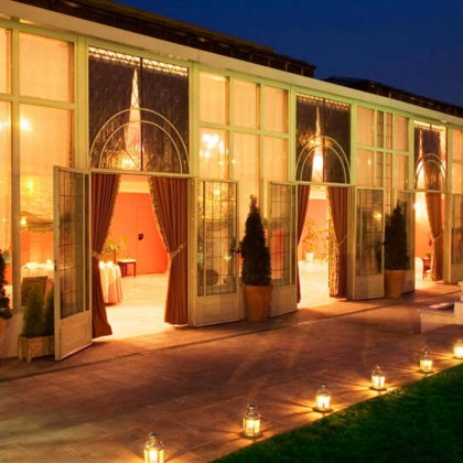 Offer in Cordoba with breakfast, swimming pool and parking included.