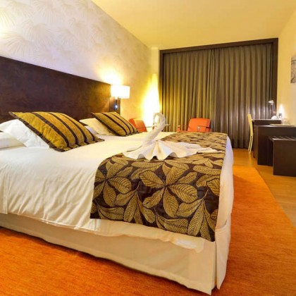Super Relax Special! Access to the spa and treatment of your choice 200 metres from the island of La Toja.