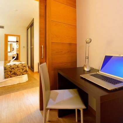 Super Relax Special! Access to the spa and treatment of your choice 200 metres from the island of La Toja.