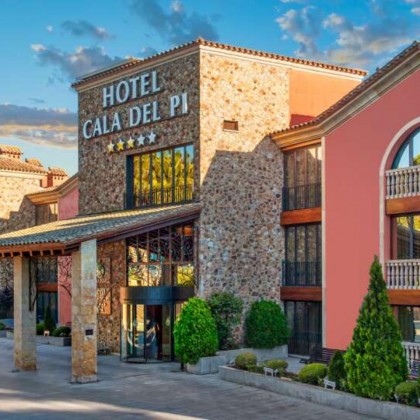 Romantic getaway with special dinner and spa on the Costa Brava