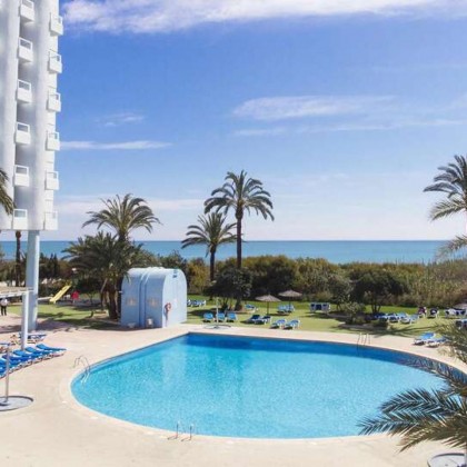Breakfast getaway with direct access to the beach in Guardamar del Segura