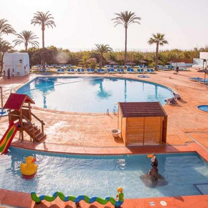 Breakfast getaway with direct access to the beach in Guardamar del Segura