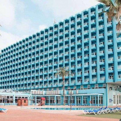 Breakfast getaway with direct access to the beach in Guardamar del Segura