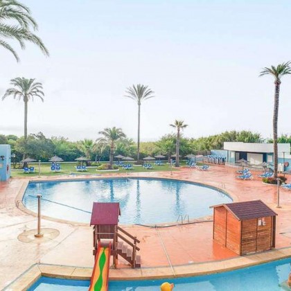 Breakfast getaway with direct access to the beach in Guardamar del Segura