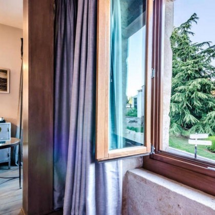 Romantisme et détente de luxe dans le centre historique de Salamanque