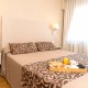 Descubre Tarragona con hotel céntrico en habitación superior