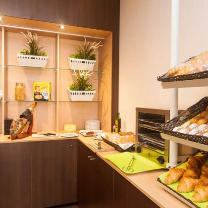 Descubre Tarragona con hotel céntrico en habitación superior