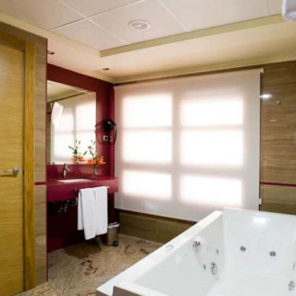 Suite Júnior Romântica com banheira de hidromassagem e mini-bar gratuito em Múrcia