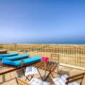 Offer at the beachfront in Zahara de los Atunes in a room with lateral sea views.