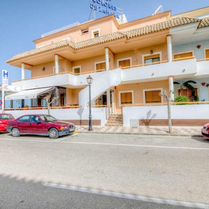 Offer at the beachfront in Zahara de los Atunes in a room with lateral sea views.