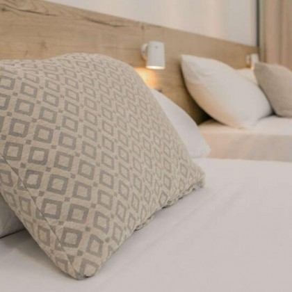 Meia-pensão em L'Escala num hotel à beira-mar