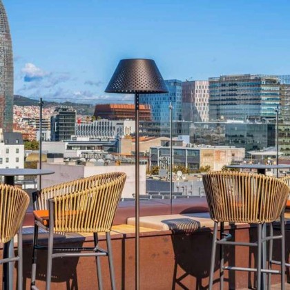 Escapadela relaxante com acesso a spa e bebidas no coração de Barcelona
