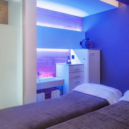 Escapadela relaxante com acesso a spa e bebidas no coração de Barcelona