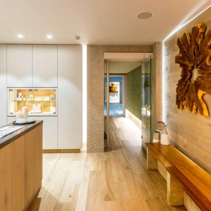 Escapadela relaxante com acesso a spa e bebidas no coração de Barcelona