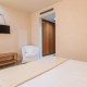 Cena, cava, bombones y pétalos de rosa en hotel con encanto al sur de Madrid