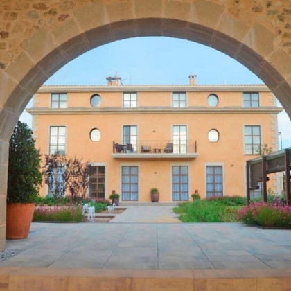 Luxury junior suite with private spa in Catalan Tuscany
